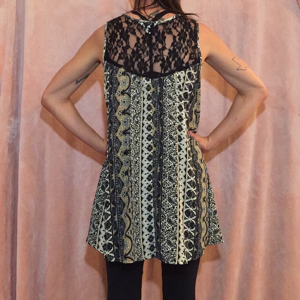 Pattern blouse - Picture 2 of 2